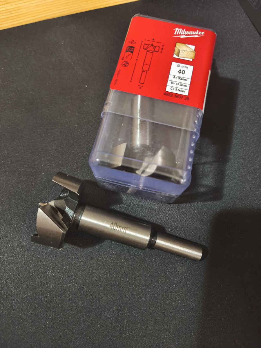 Milwaukee Hinge Drill 40x90mm Drill Bit for Wood 40mm x 90mm x 10mm with Guide