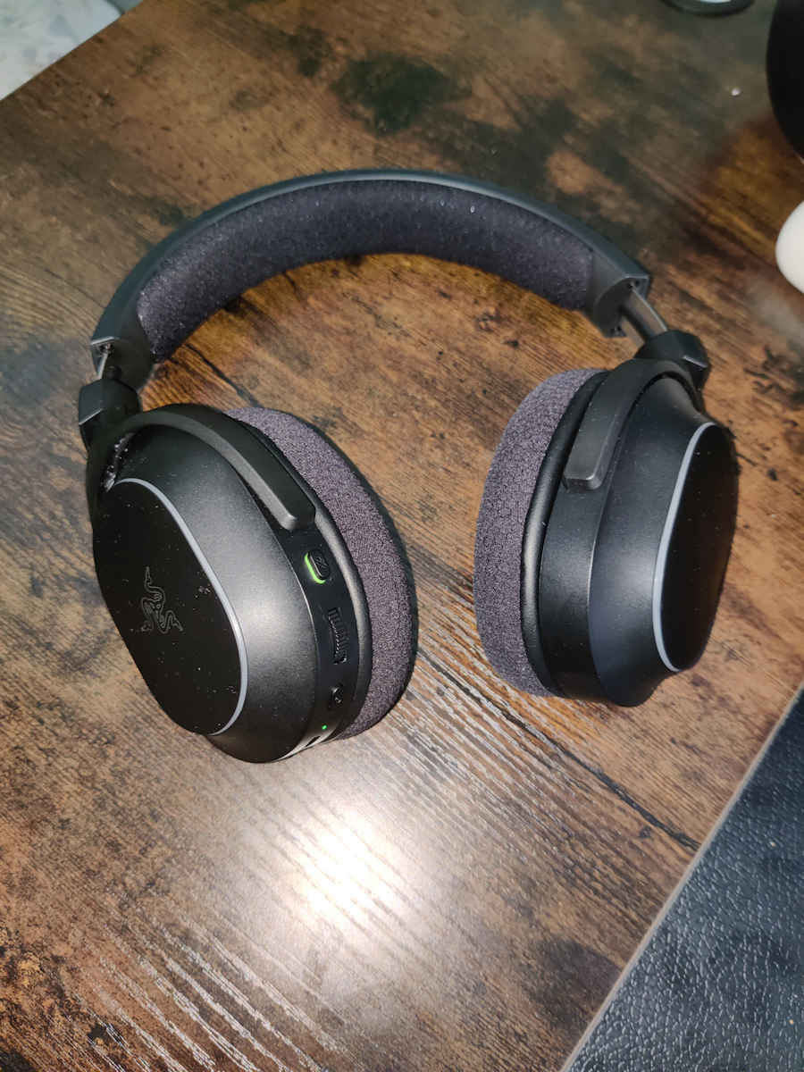 Razer Barracuda X Chroma Wireless Over Ear Gaming Headset with Bluetooth / USB Connectivity for Nintendo Switch / Nintendo Switch 2 / PC / PS4 / PS5