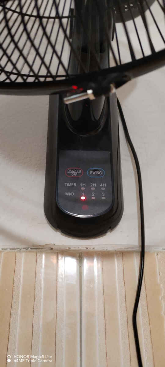 Bormann BFN7110 Ventilator Wand 50W mit Fernbedienung Schwarz