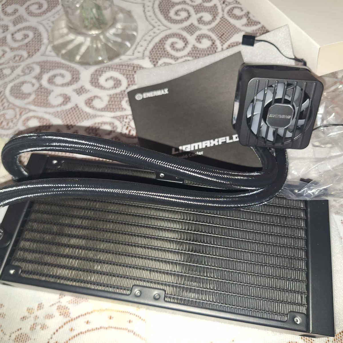 Enermax LIQMAXFLO 240 Υδρόψυξη AIO CPU με 2 Ανεμιστήρες 120mm και ARGB Φωτισμό