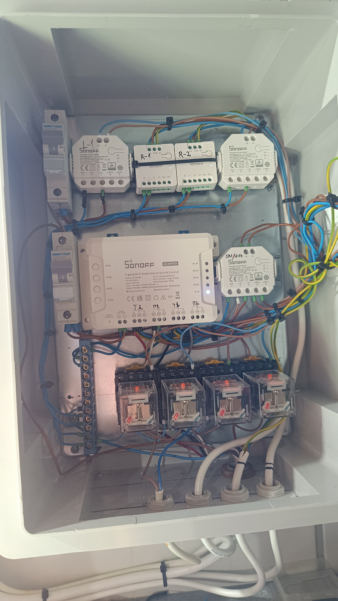 Sonoff Dual R3 Intelligenter Schalter 2 Kanäle Wi-Fi 15A