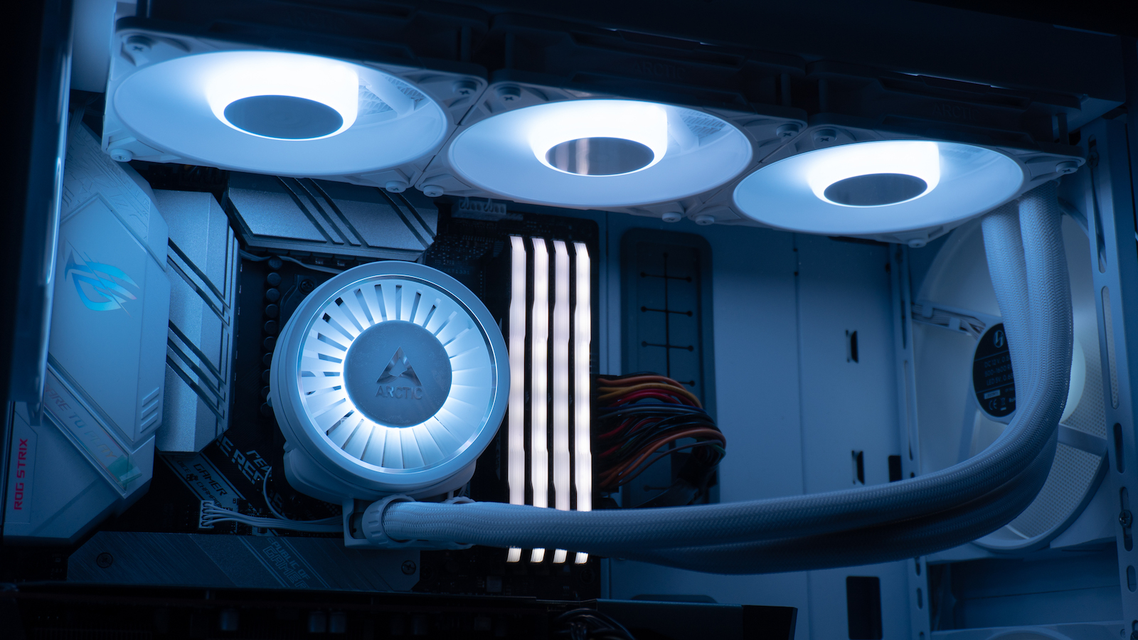 Arctic Liquid Freezer III Pro 360 A-RGB Υδρόψυξη AIO CPU με 3 Ανεμιστήρες 120mm