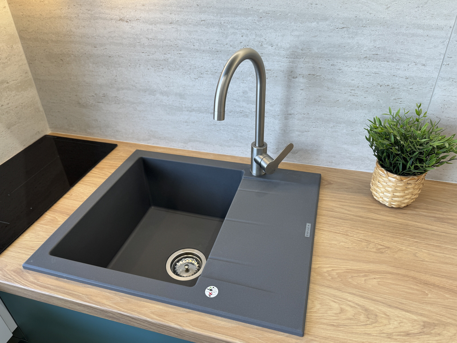 Pyramis Alazia 1B 1D 079809111 Drop-In Мивка от Синтетичен Гранит Ш59xД50см Въглерод