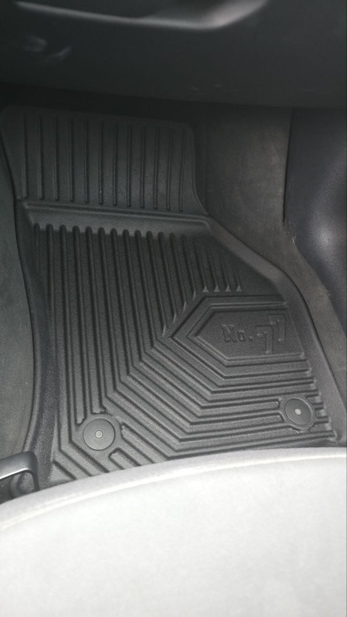 Frogum Set of Front and Rear Mats 4pcs Tray Type for Audi A3 2013-2020 Black