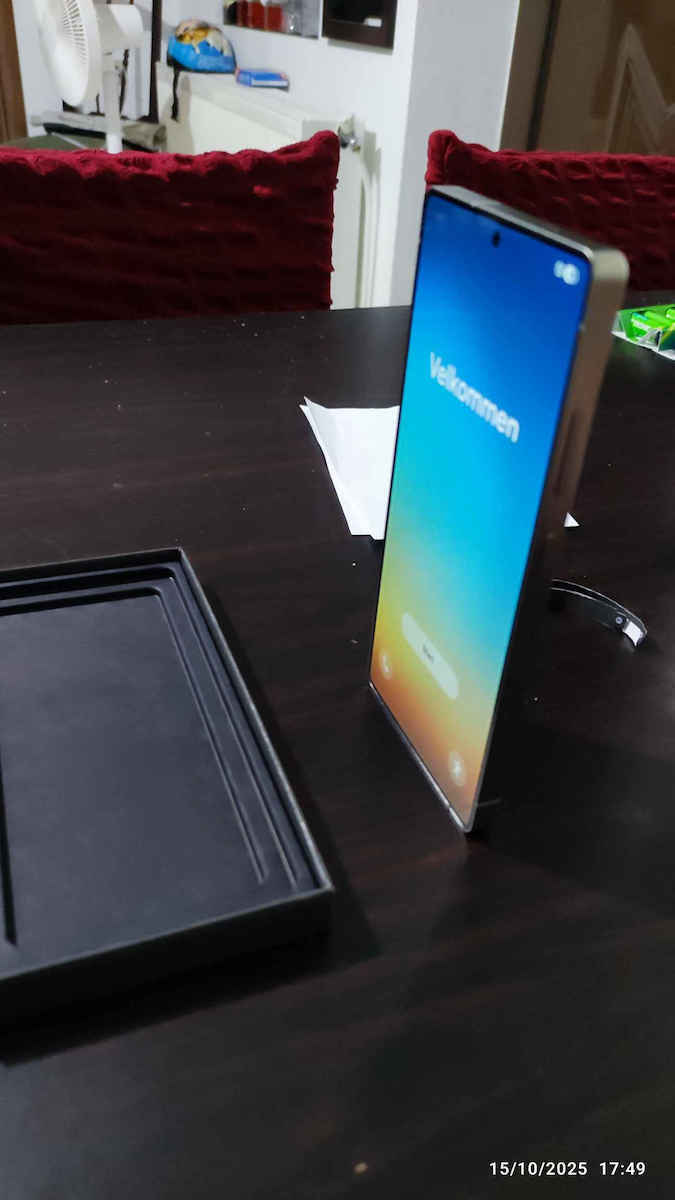 Samsung Galaxy S25 Ultra 5G Dual-SIM (12GB/256GB) Titanium Silver