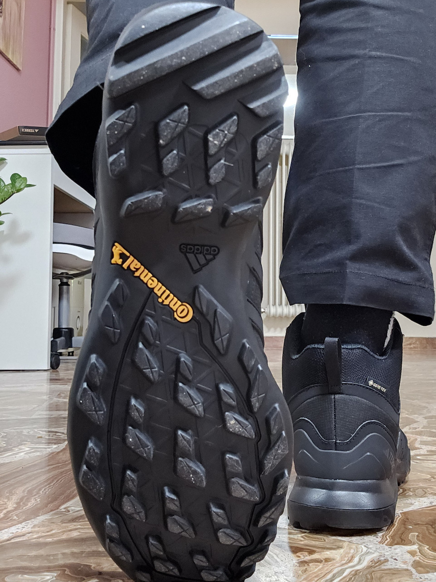 adidas Terrex Swift R2 Mid Мъжки Планински Боти Водоустойчиви с Мембрана Gore-Tex Черни