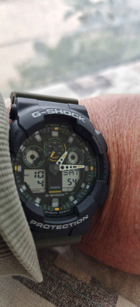Casio G-shock Digital Men's Watch Chronograph Battery with Green Rubber Strap