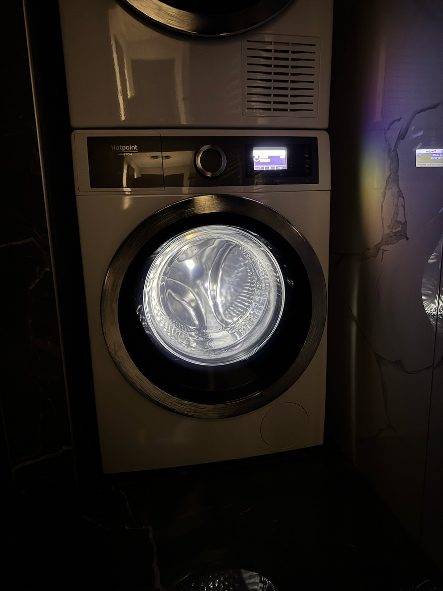 Hotpoint-Ariston Πλυντήριο Ρούχων 9kg 1400 Στροφών H8 W946WB EU