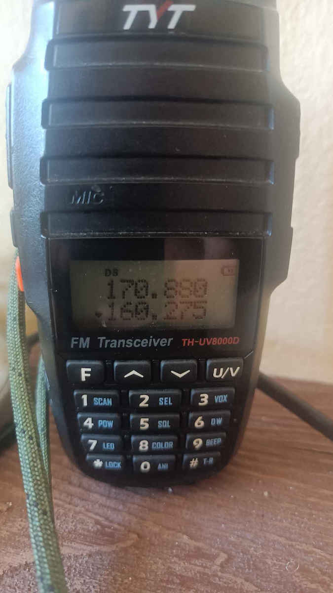 TYT TH-UV8000D Wireless Transceiver UHF/VHF 10W with Monochrome Screen