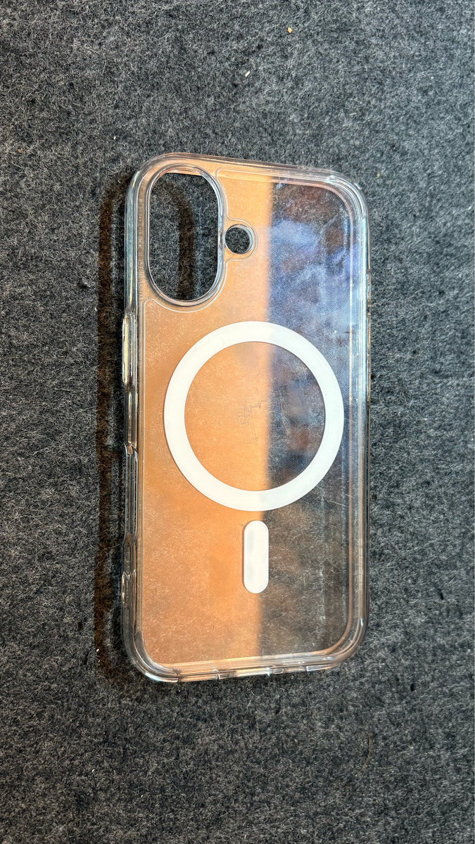 Spigen Ultra Hybrid MagFit Задна корица Пластмаса Digital Camo (iPhone 16)