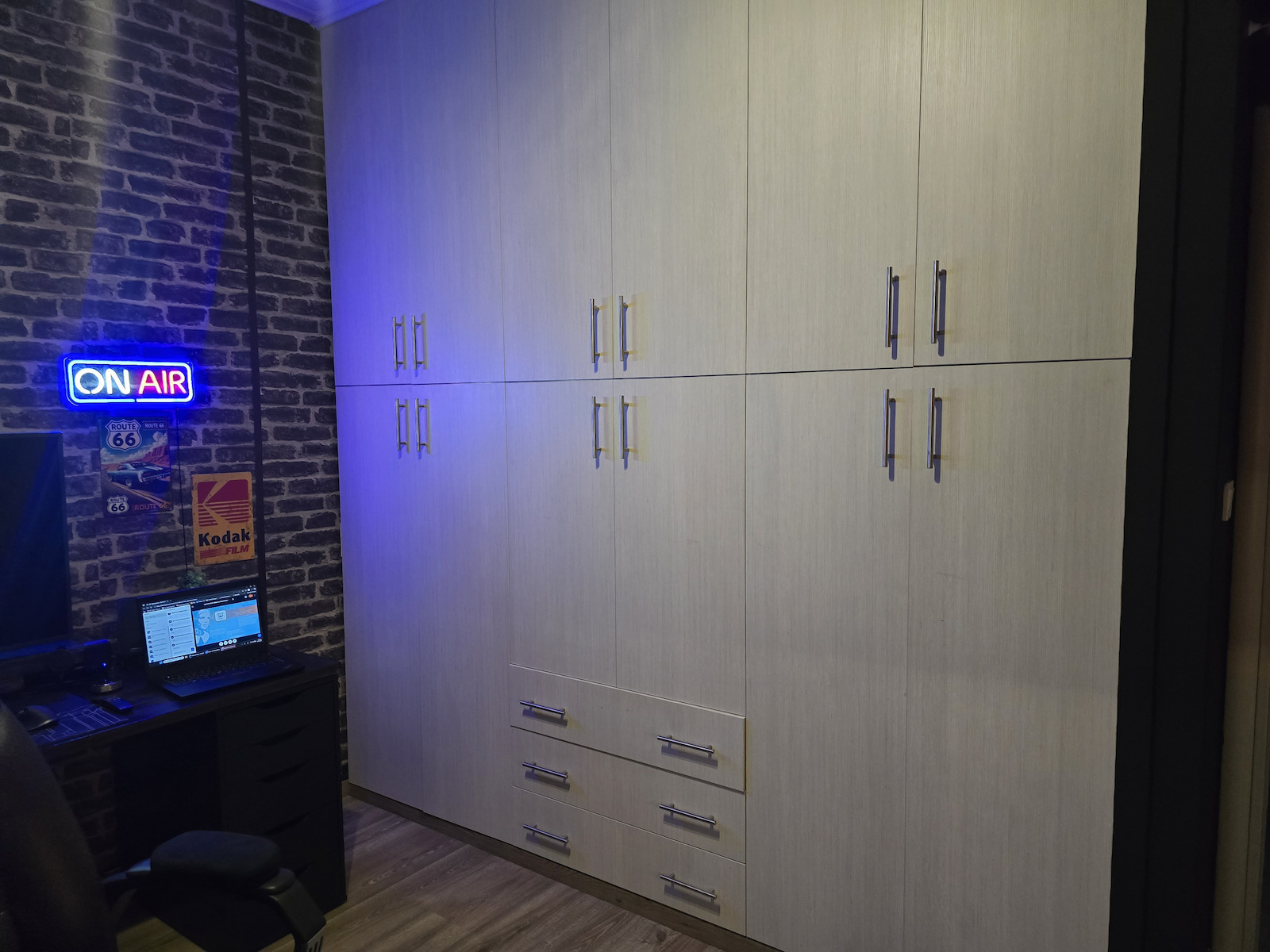 Import Hellas Handle Furniture made of Metallic Nickel Matte 188mm (Center Distance 128mm) 4797 1pcs