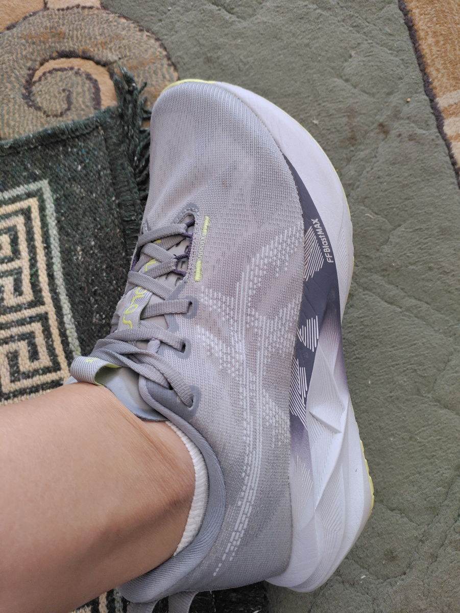 ASICS Novablast 5 1012B765-500 Femei Pantofi sport Alergare