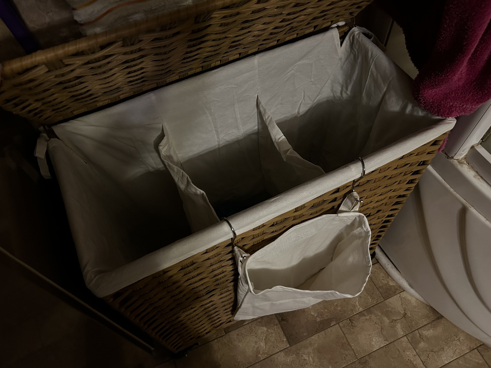 Songmics Metallic Collapsible Laundry Basket 140l with Lid 66x35x60cm Brown