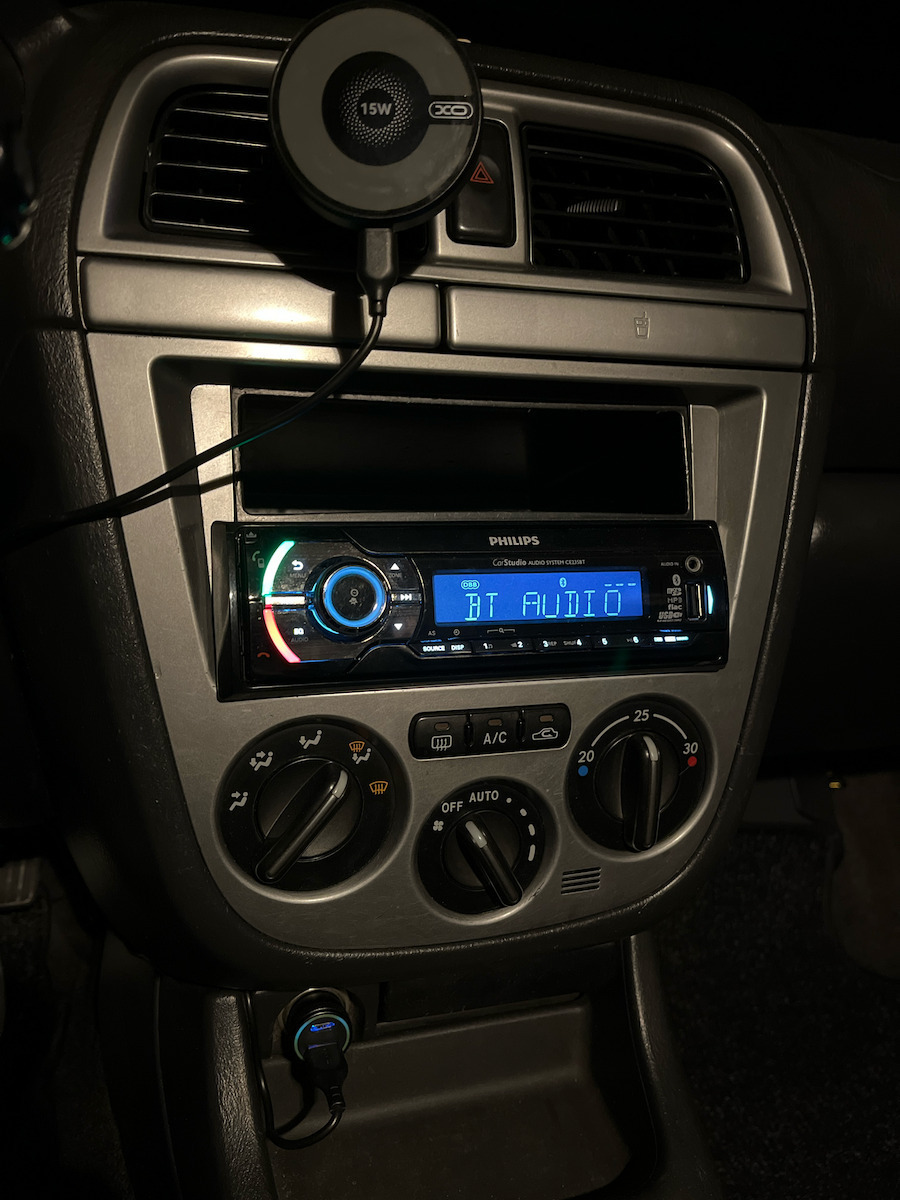 Philips Ηχοσύστημα Αυτοκινήτου 1DIN (Bluetooth/USB) με Αποσπώμενη Πρόσοψη