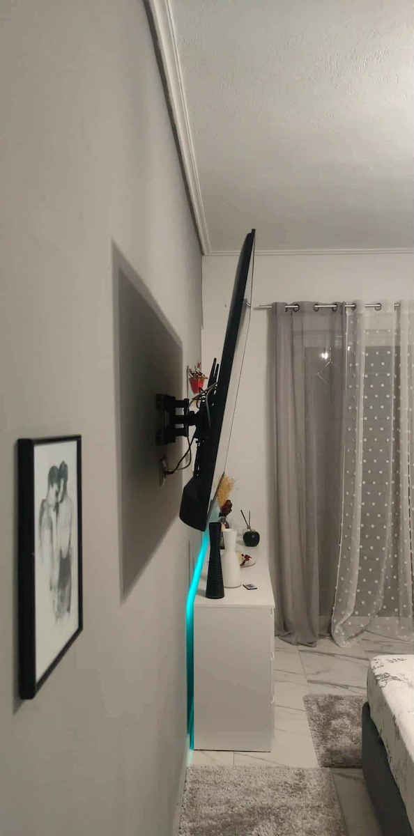 AXRED AX Venus Βάση Τηλεόρασης Τοίχου με Βραχίονα έως 60" και 50kg