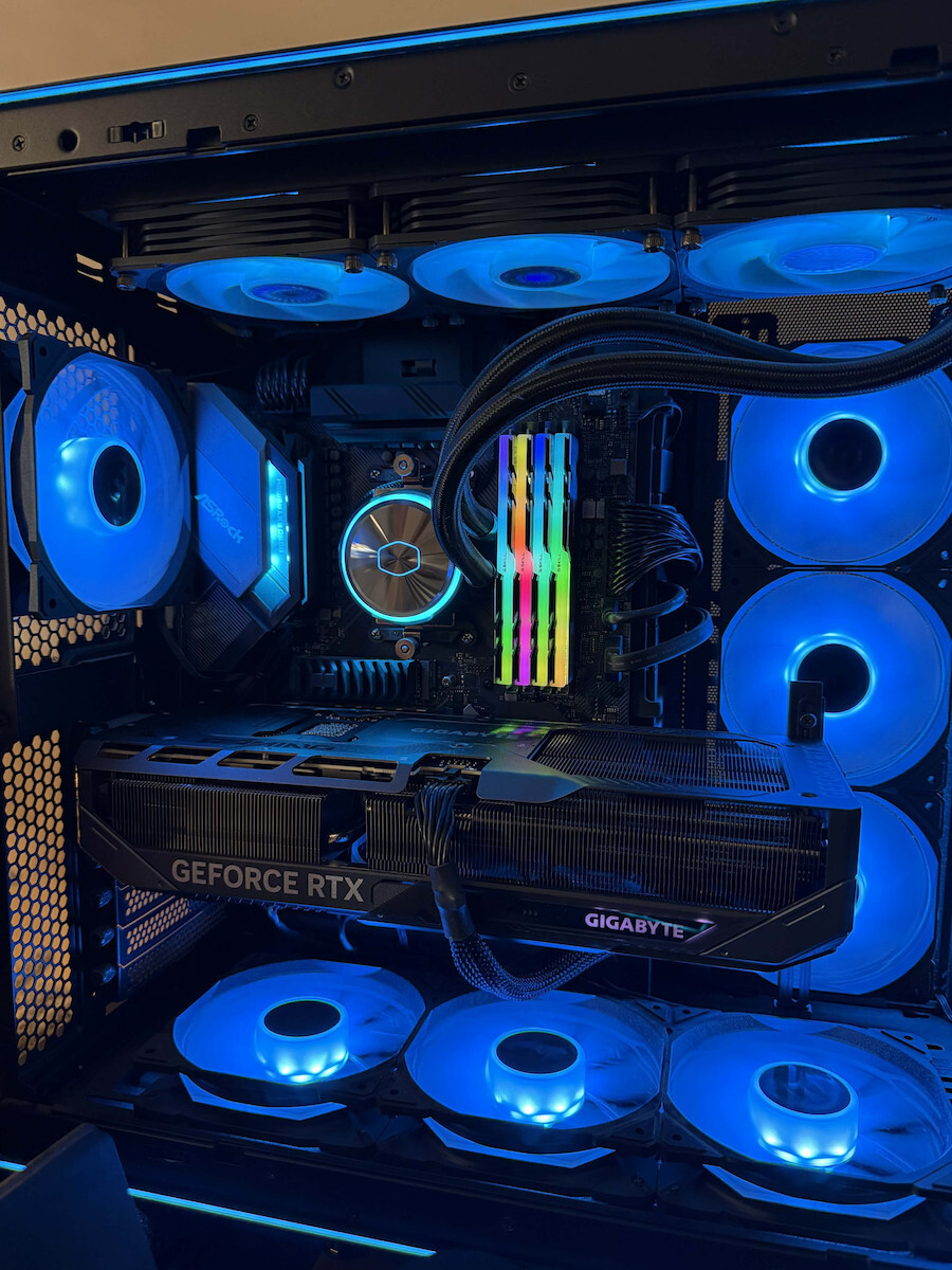 Gigabyte GeForce RTX 5070 Ti 16GB GDDR7 GAMING OC Κάρτα Γραφικών