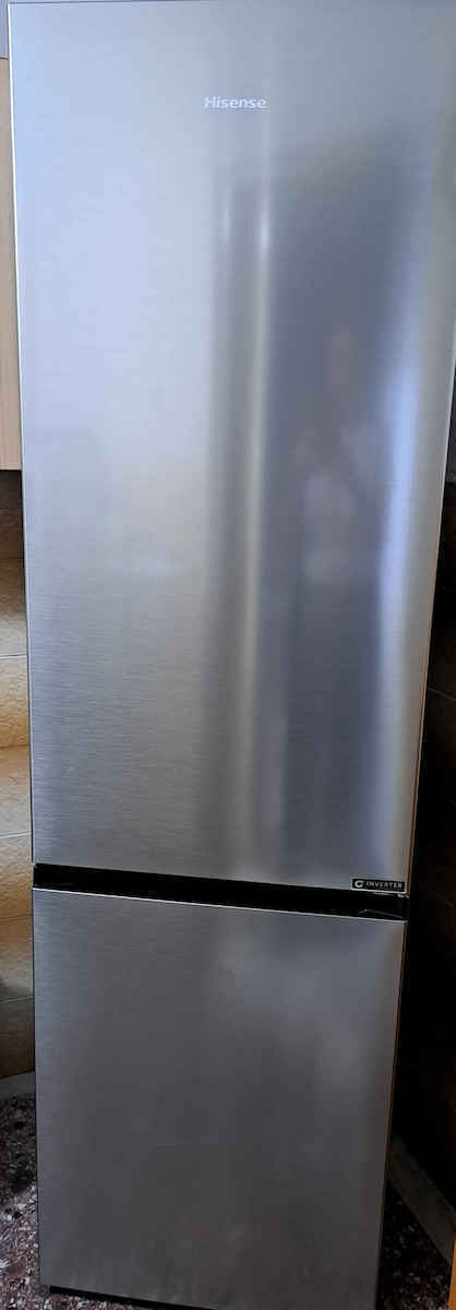 Hisense Fridge-Freezer 336lt Total NoFrost H210xW64.5xD62.8cm Inox RB440N4ACA