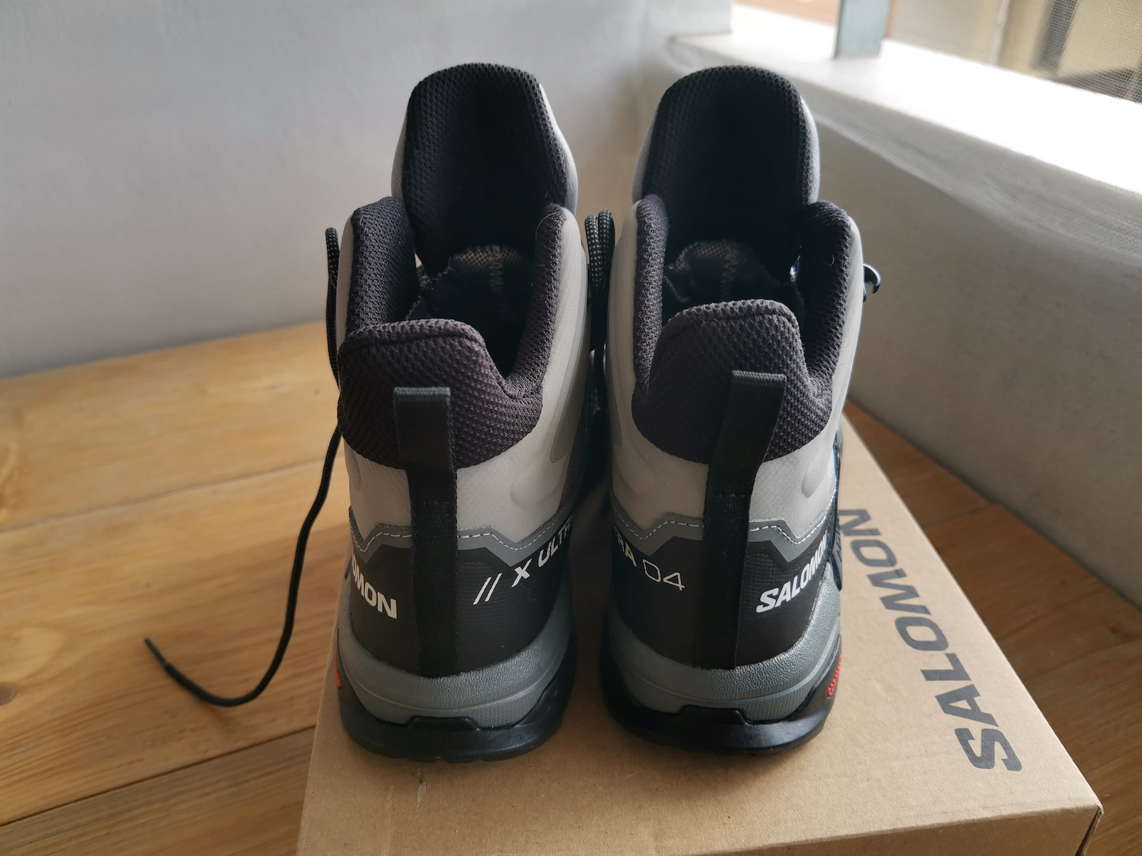 Salomon X Ultra 4 Mid GTX Men's Waterproof Hiking Boots With Gore-Tex Membrane Gray