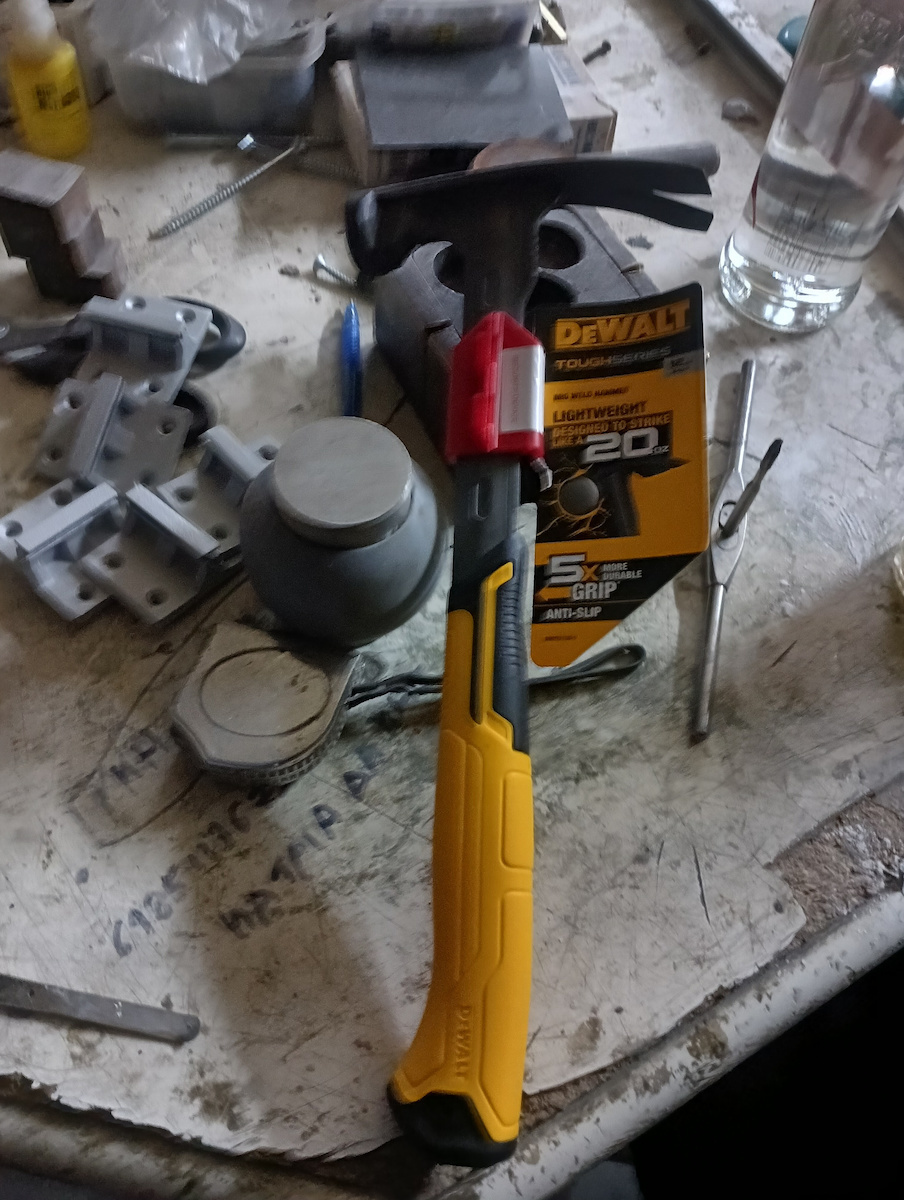 Dewalt Σφυρί 340gr με Πλαστική Λαβή DWHT51135-0