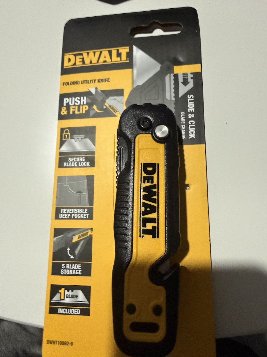 DEWALT Folding Knife