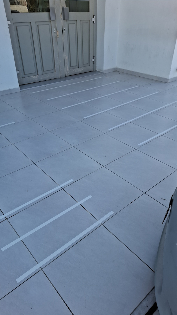 3M Safety-walk Αυτοκόλλητη Αντιολισθητική Ταινία Λευκή