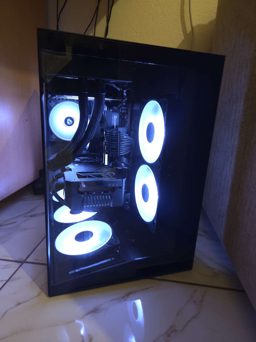 Lian Li O11 Dynamic Mini V2 Gaming Middle Tower Carcasă PC cu