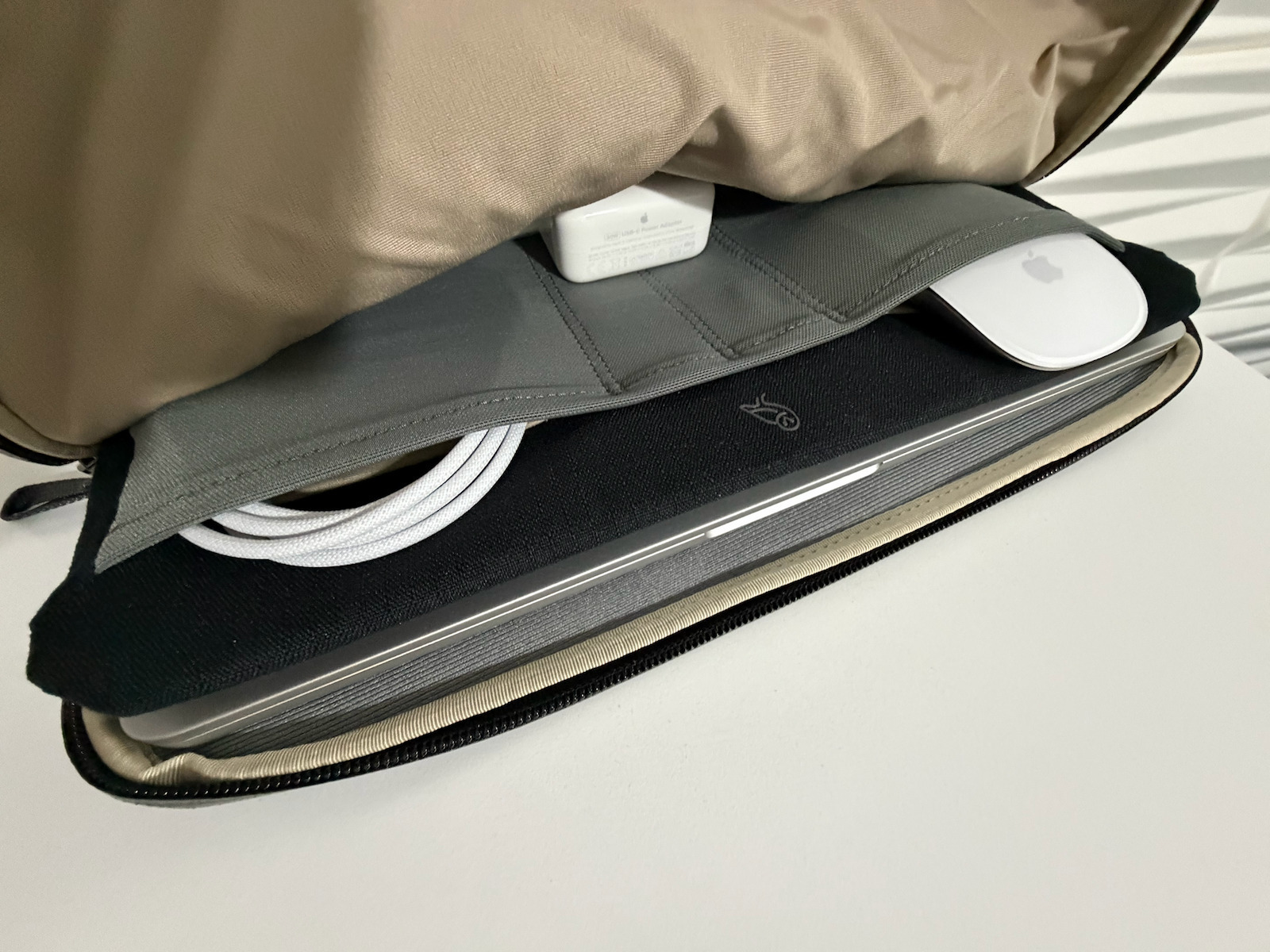 Bellroy Θήκη για Laptop 14" σε Μαύρο χρώμα DLCA-BLK-231