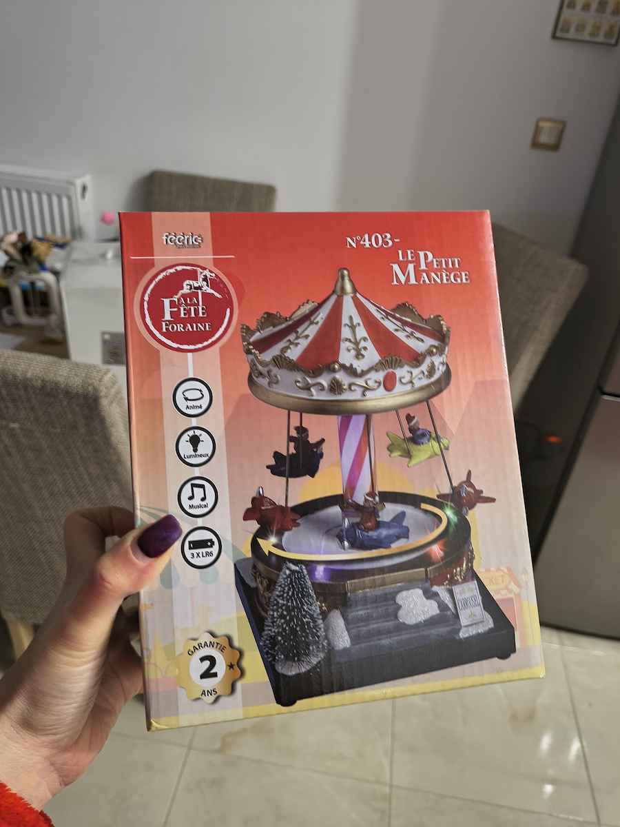 Christmas Illuminated Decorative Carousel with Battery 19x14x12.8cm.