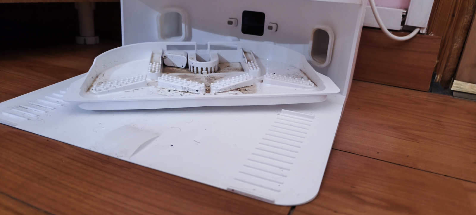 Xiaomi X20 Pro Robot Vacuum Cleaner with Laser Mapping & 7000Pa Suction Power White