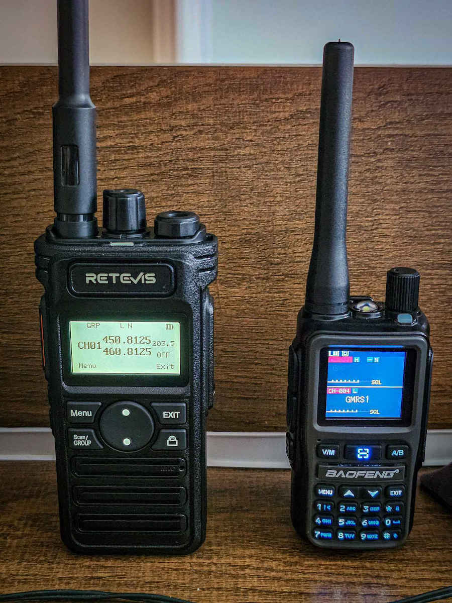 Baofeng UV-5R EU MINI Wireless Two-Way Radio UHF/VHF 5W with Coloured Display in Gray Colour