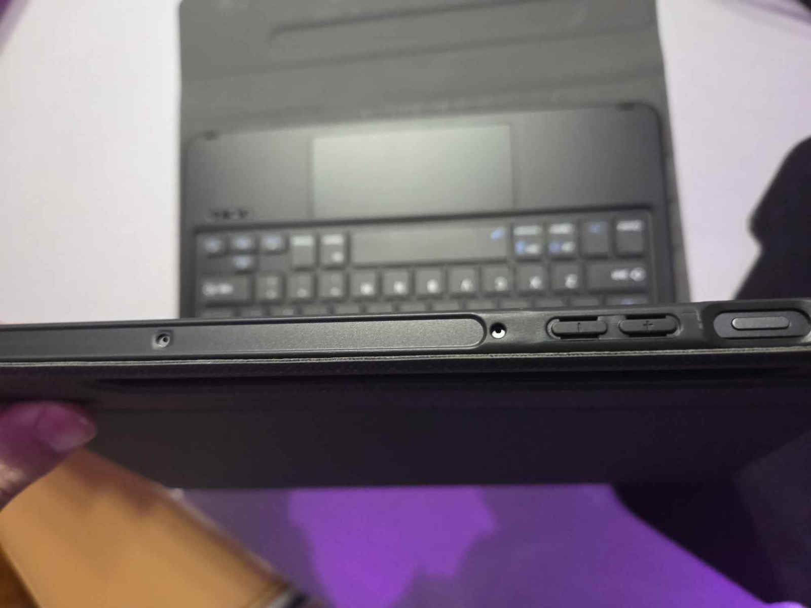 Dux Ducis Flip Cover cu Tastatură în Engleză SUA Negra (Galaxy Tab S9 / Galaxy Tab S9 FE / Galaxy Tab S10 FE / Galaxy Tab S10 Lite) 034497