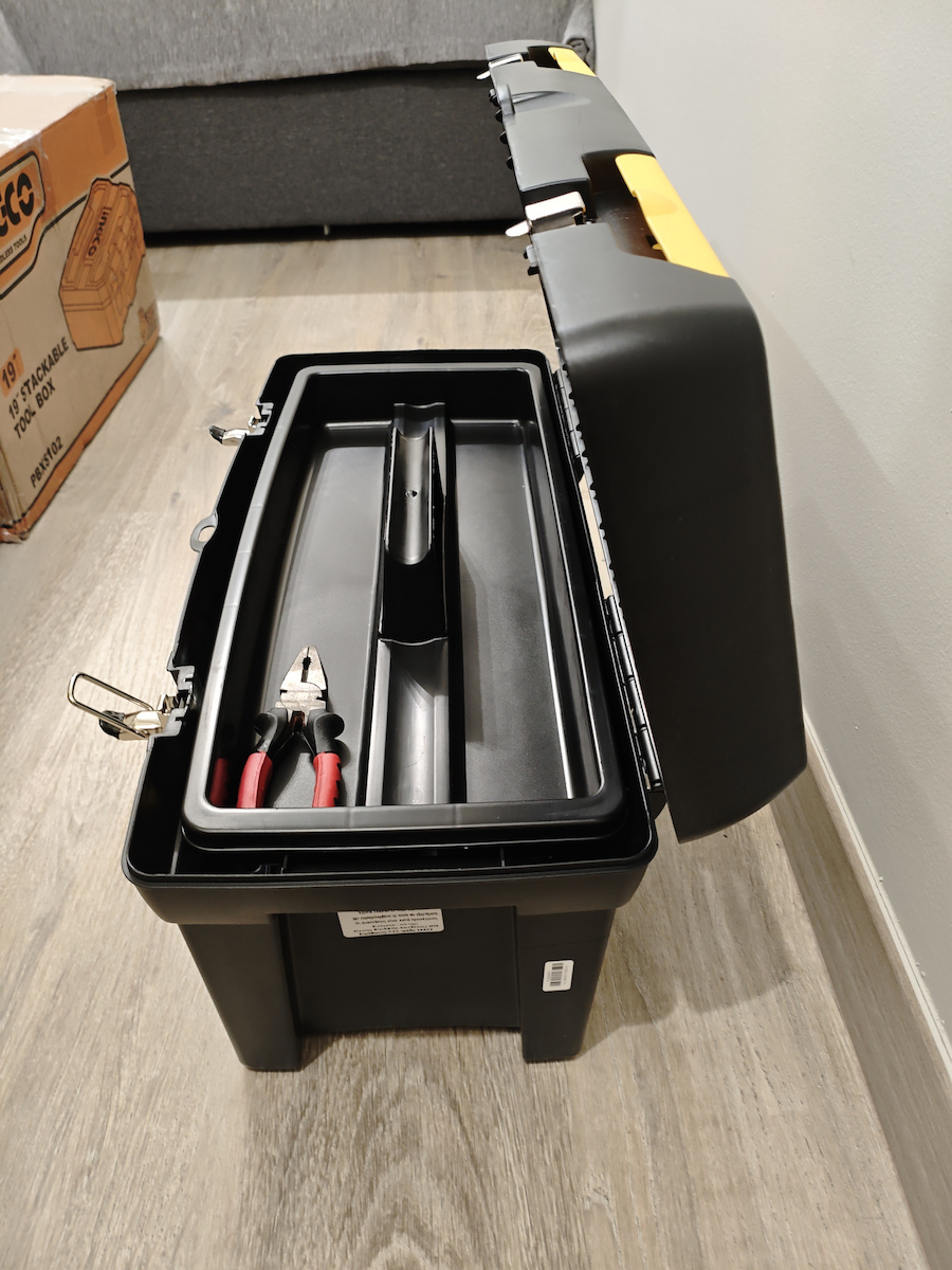 Stanley Series 2000 Hand Tool Case Plastic with Tobacco Case Dimensions: W41.1xD19.9xH18.5cm