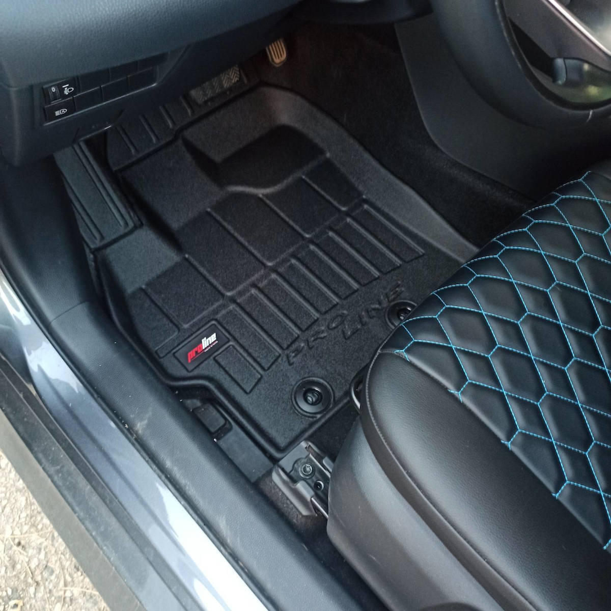 Frogum Set of Front and Rear Mats 3pcs Tray Type for Toyota Yaris 2022+ Black