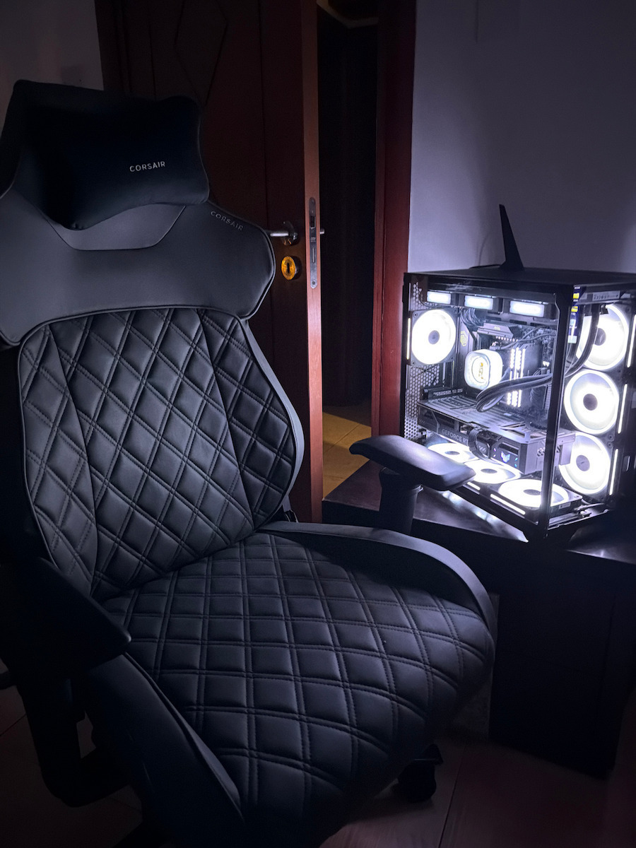 Corsair TC500 Luxe Υφασμάτινη Καρέκλα Gaming με Ρυθμιζόμενα Μπράτσα Frost