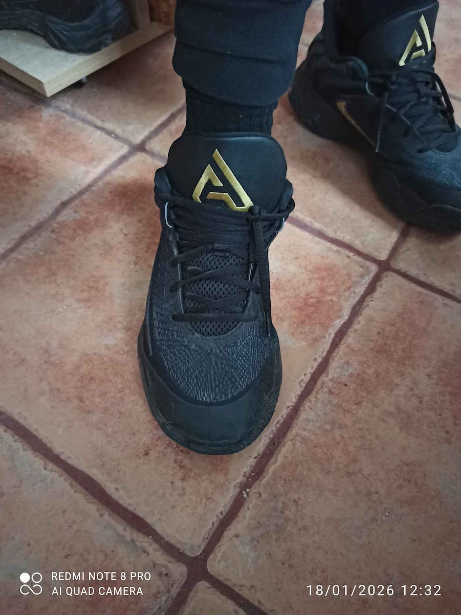 Giannis Immortality 4 Χαμηλά Μπασκετικά Παπούτσια White / Volt / Wolf Grey / Black