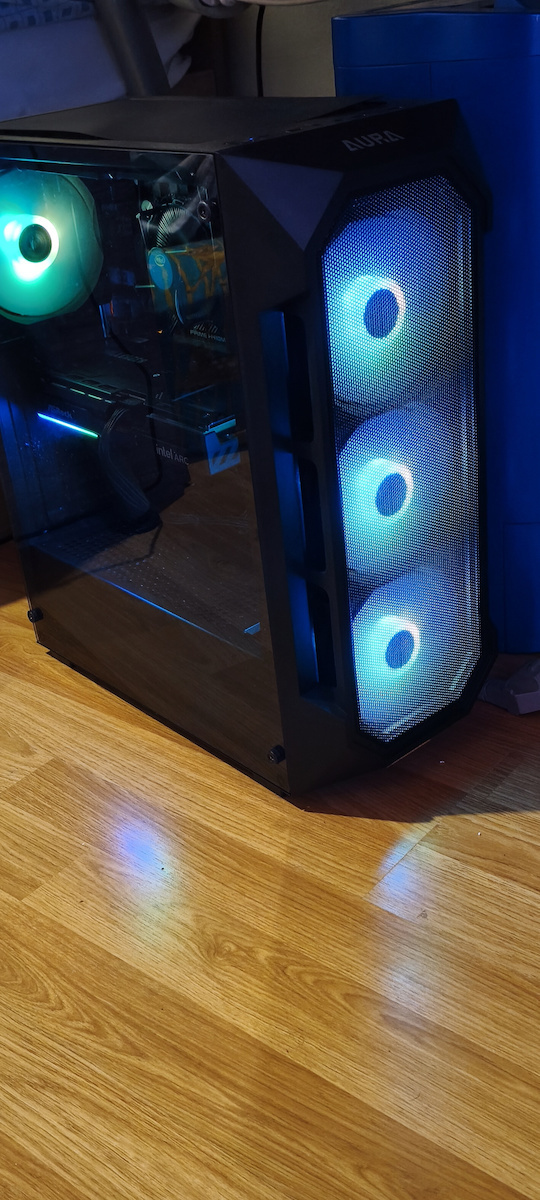 Gamdias AURA GC1 Gaming Midi Tower Κουτί Υπολογιστή με Πλαϊνό Παράθυρο και RGB Φωτισμό Μαύρο