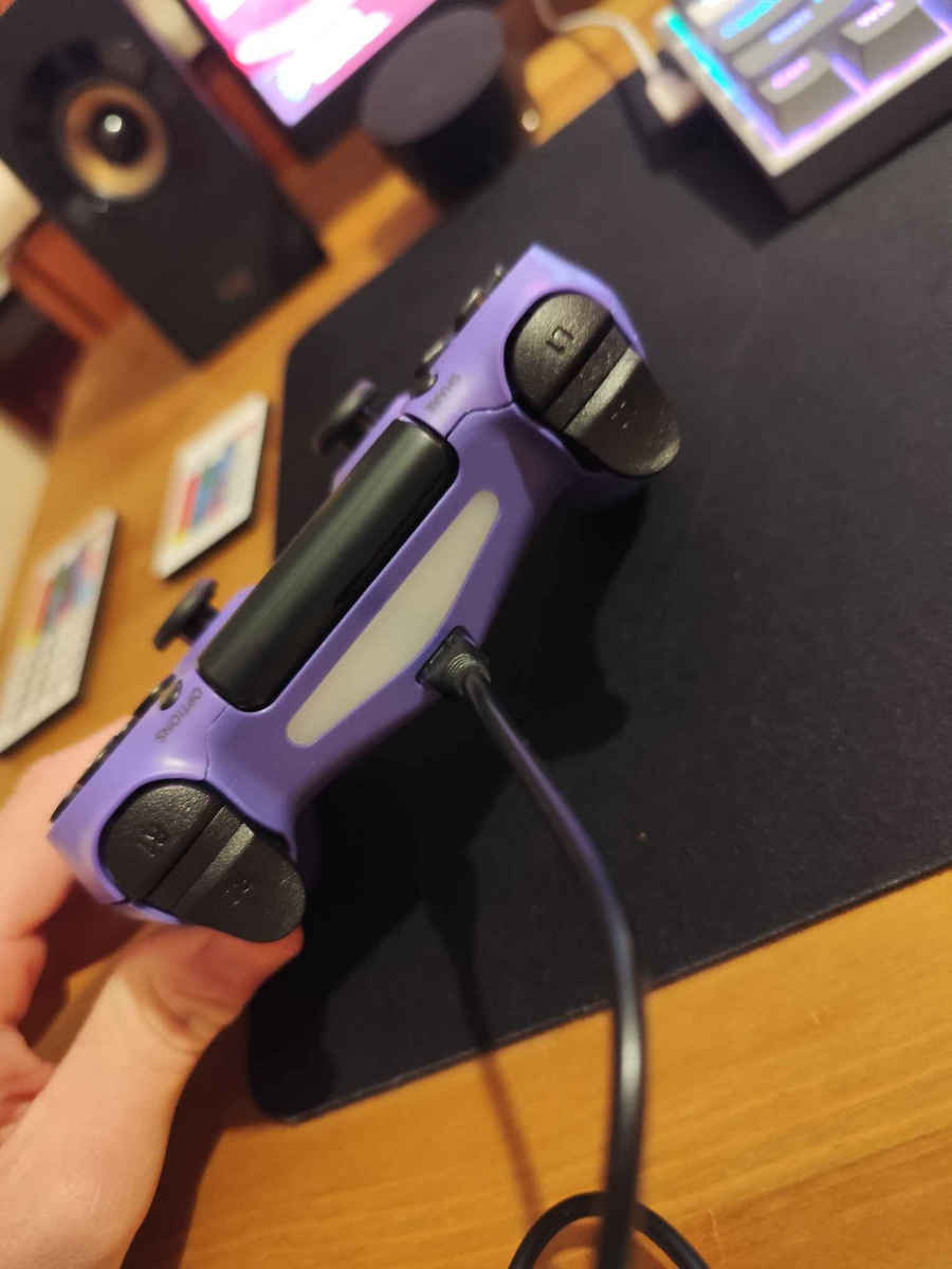 Doubleshock Ασύρματο Gamepad για PS4 Electric Purple