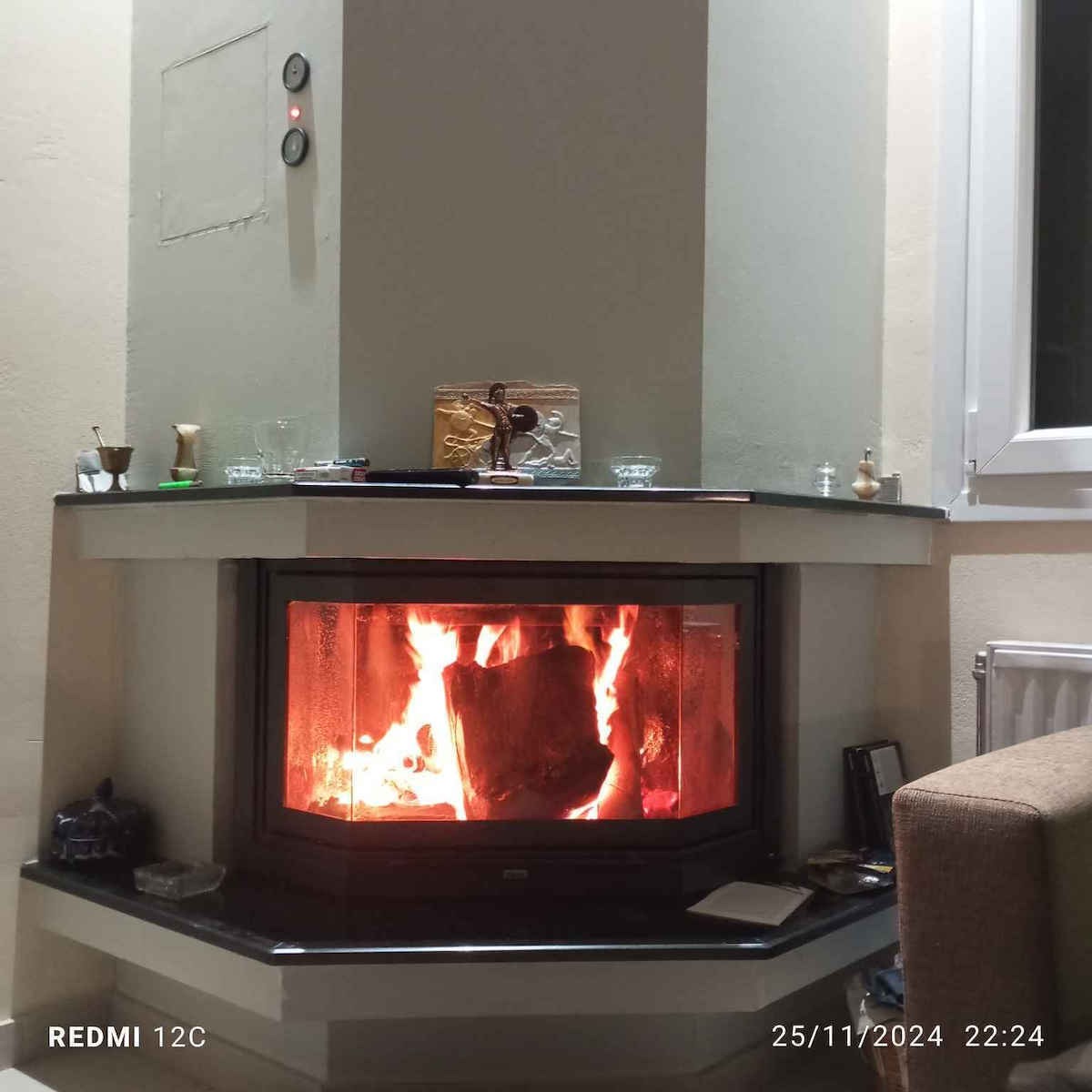 Warm FW 80 ΒD Boiler Poly Ενεργειακό Τζάκι Ξύλου Καλοριφέρ 30.37kW Πρισματικό με Συρόμενη Ανοιγόμενη Πόρτα