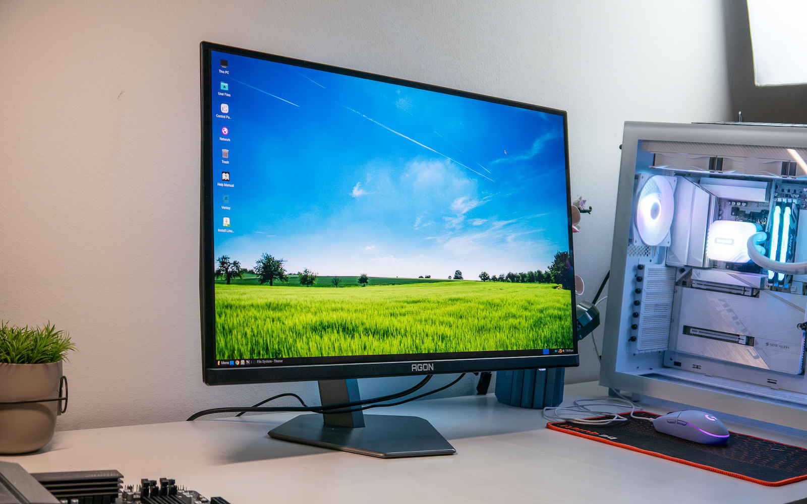 AOC Agon AG276QZD2 OLED HDR Spiele-Monitor 26.7" QHD 2560x1440 240Hz