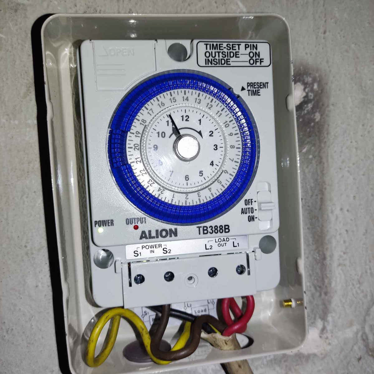 ΤΒ388B Analog Time Delay Relay Daily With Standby 100 Hours