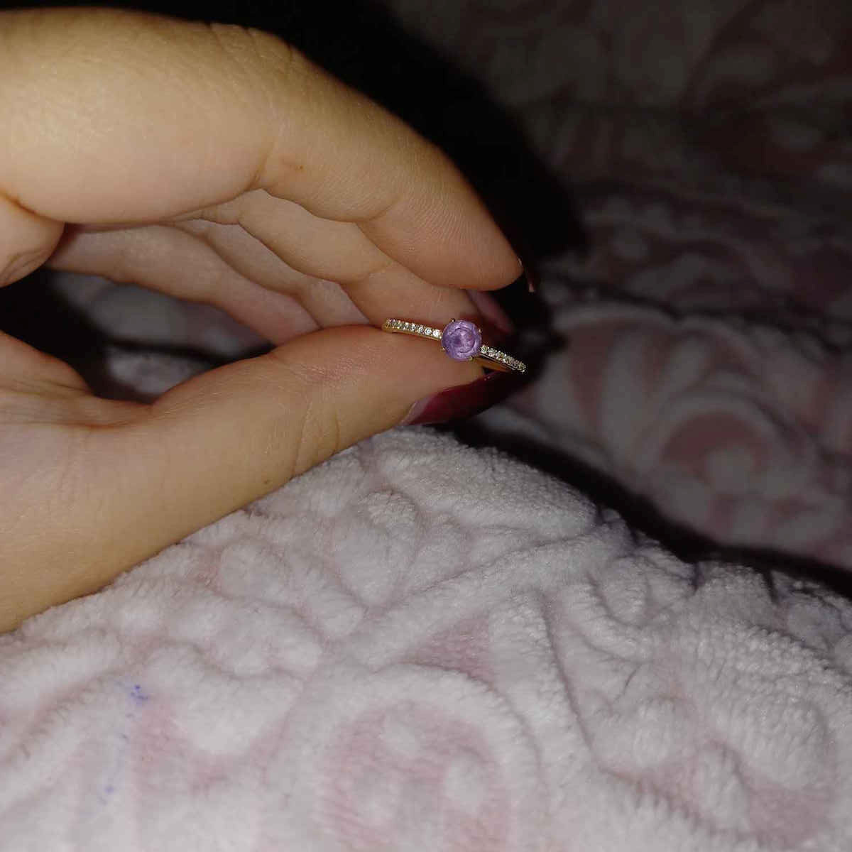 Chrilia Single Stone from Gold 9K