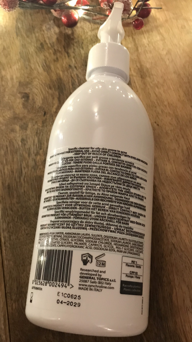 Synchroline Aknicare Gel Reinigung Gesicht für Akne-anfällige Haut 500ml