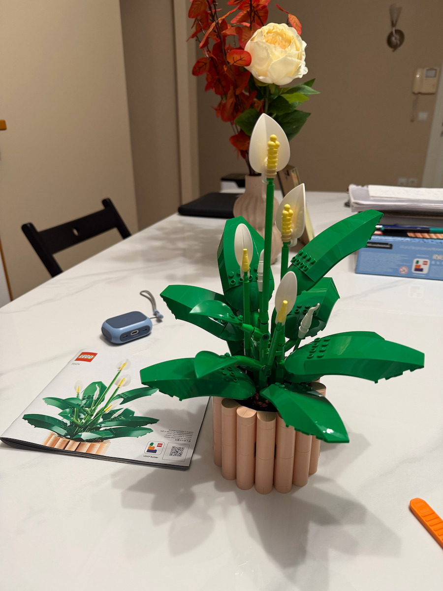 LEGO Botanical Collection Peace Lily За Възраст 18+ 474 Бройки