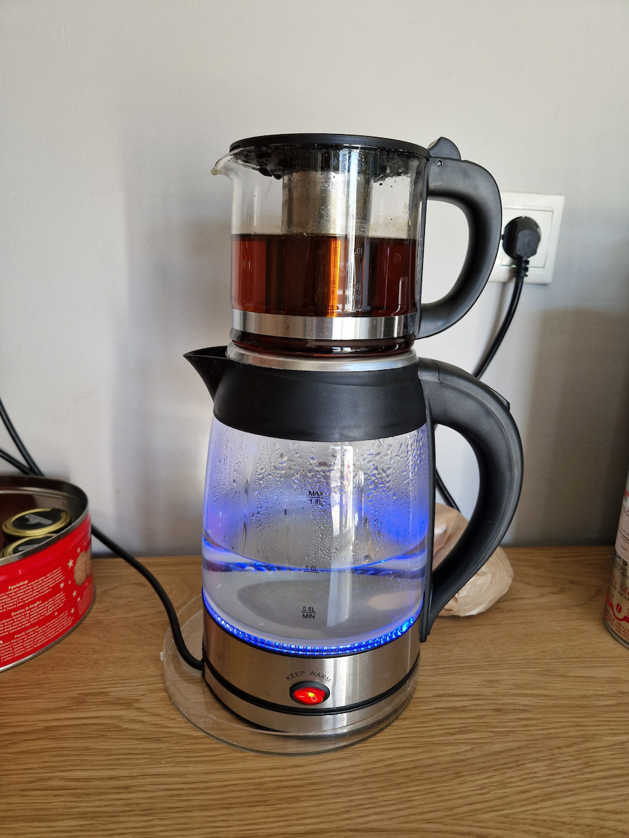 Zilan Βραστήρας 1.8lt 2200W Ασημί