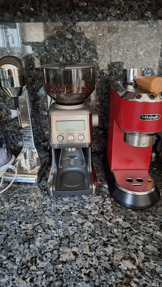 Sage Smart Grinder Pro Black Stainless Steel Electric Coffee Grinder 165W with Grain Capacity 450gr and 60 Grind Levels Black