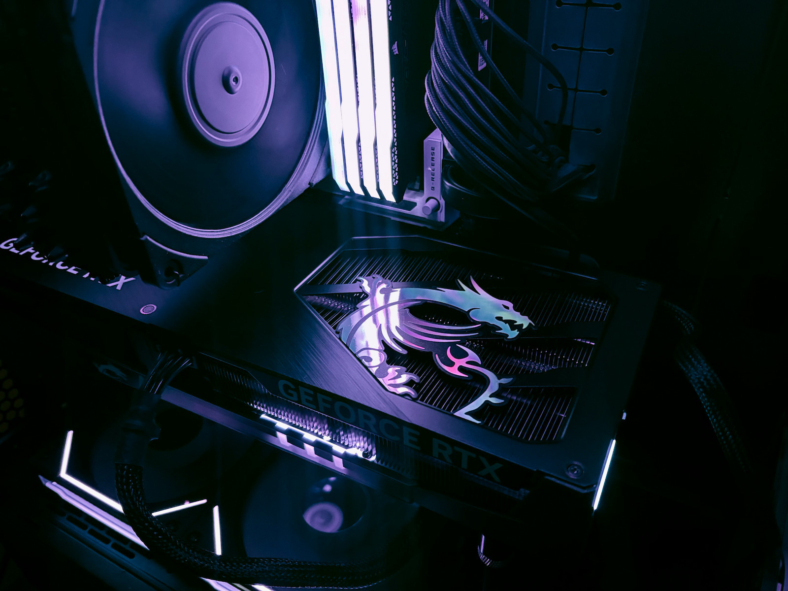 MSI GeForce RTX 5070 12GB GDDR7 Гейминг Трио OC Видеокарта