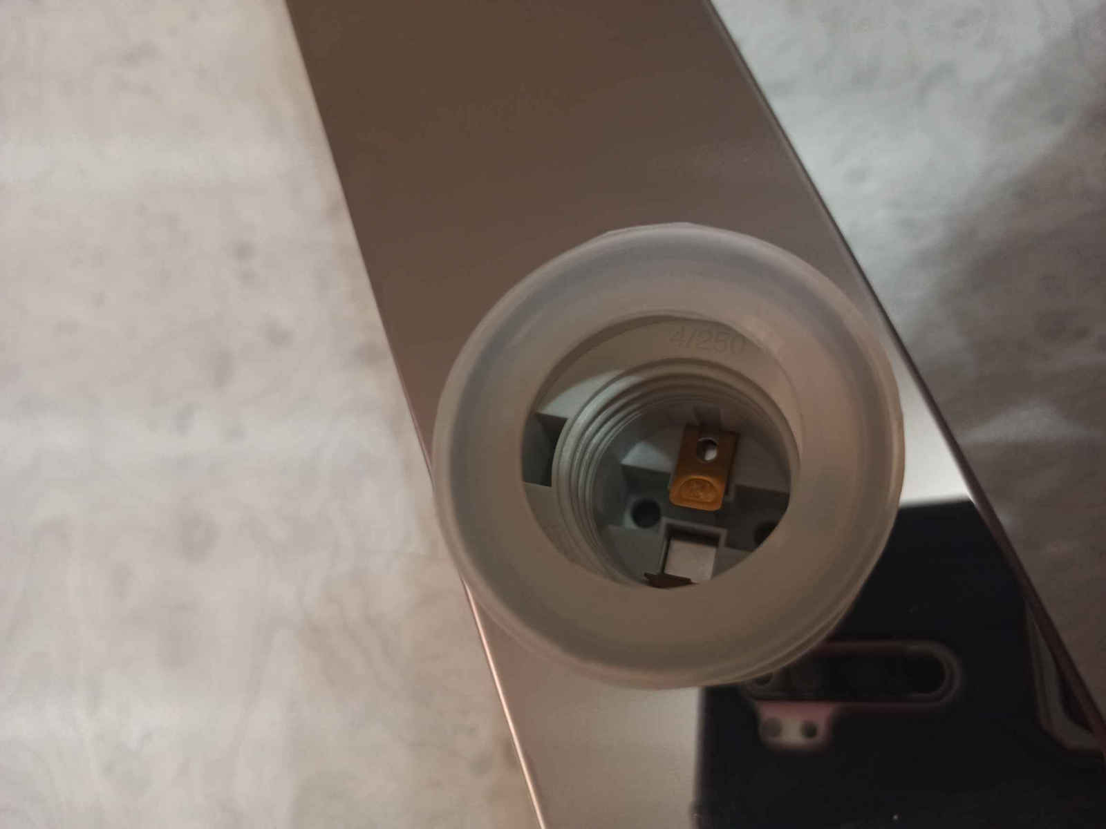 Trio Lighting Μοντέρνο Φωτιστικό Μπάνιου με Ντουί E27 Ασημί 55εκ.