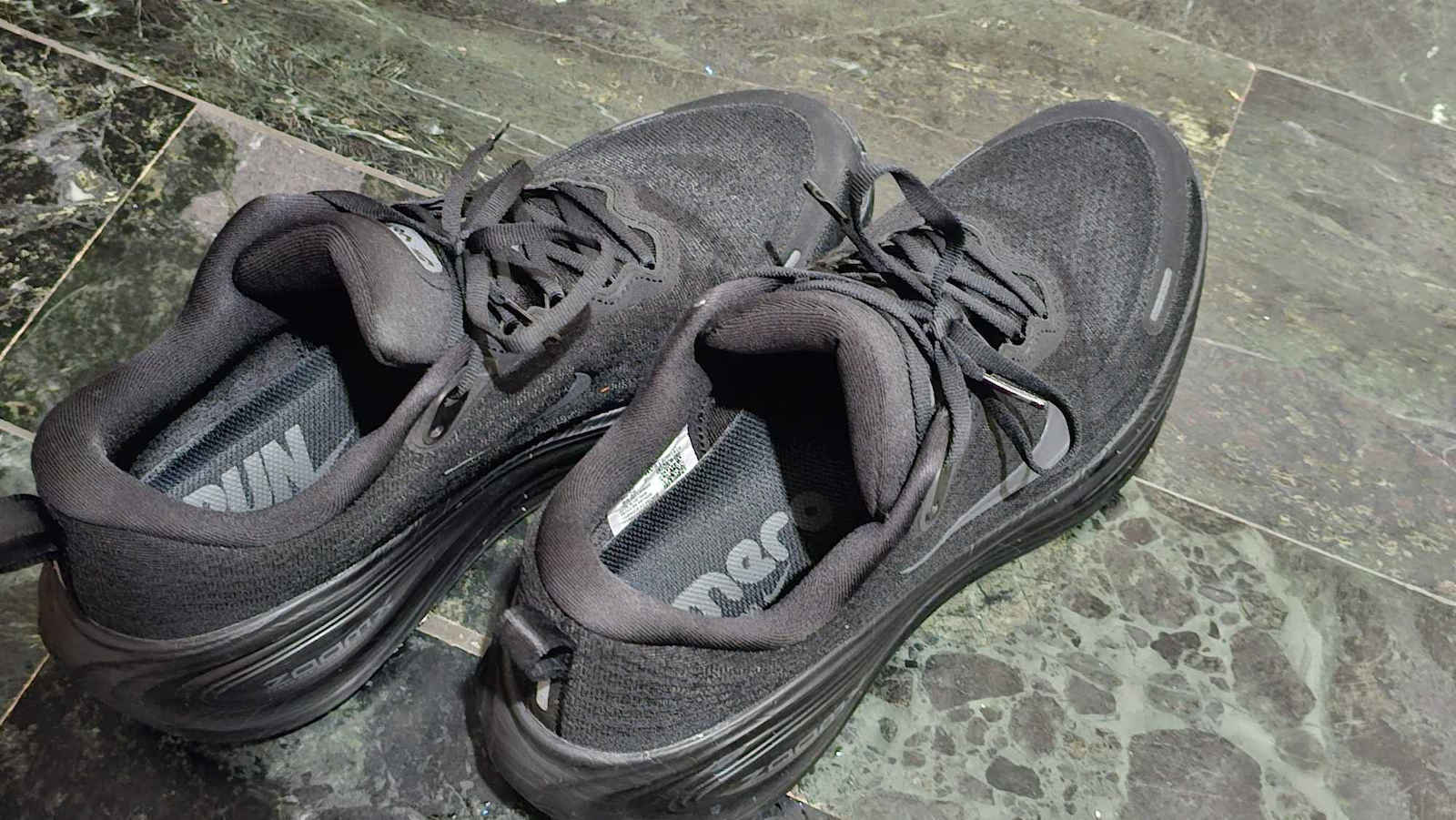 Vomero Plus Ανδρικά Αθλητικά Παπούτσια Running Μαύρο / Cool Grey / Metallic Dark Grey / Λευκό