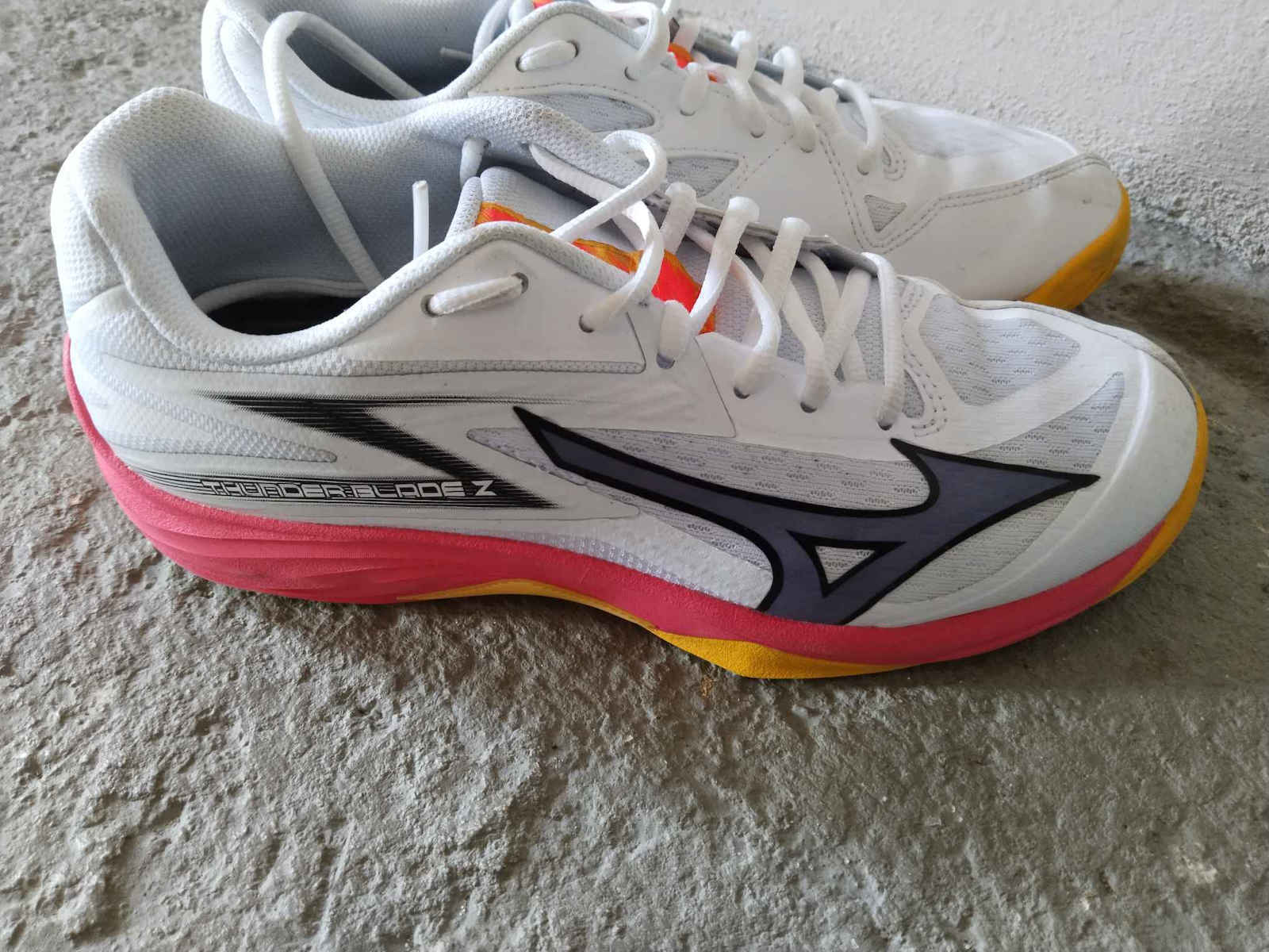 Thunder Blade Z Sport Shoes Volleyball White / Fiery Coral 2 / Citrus
