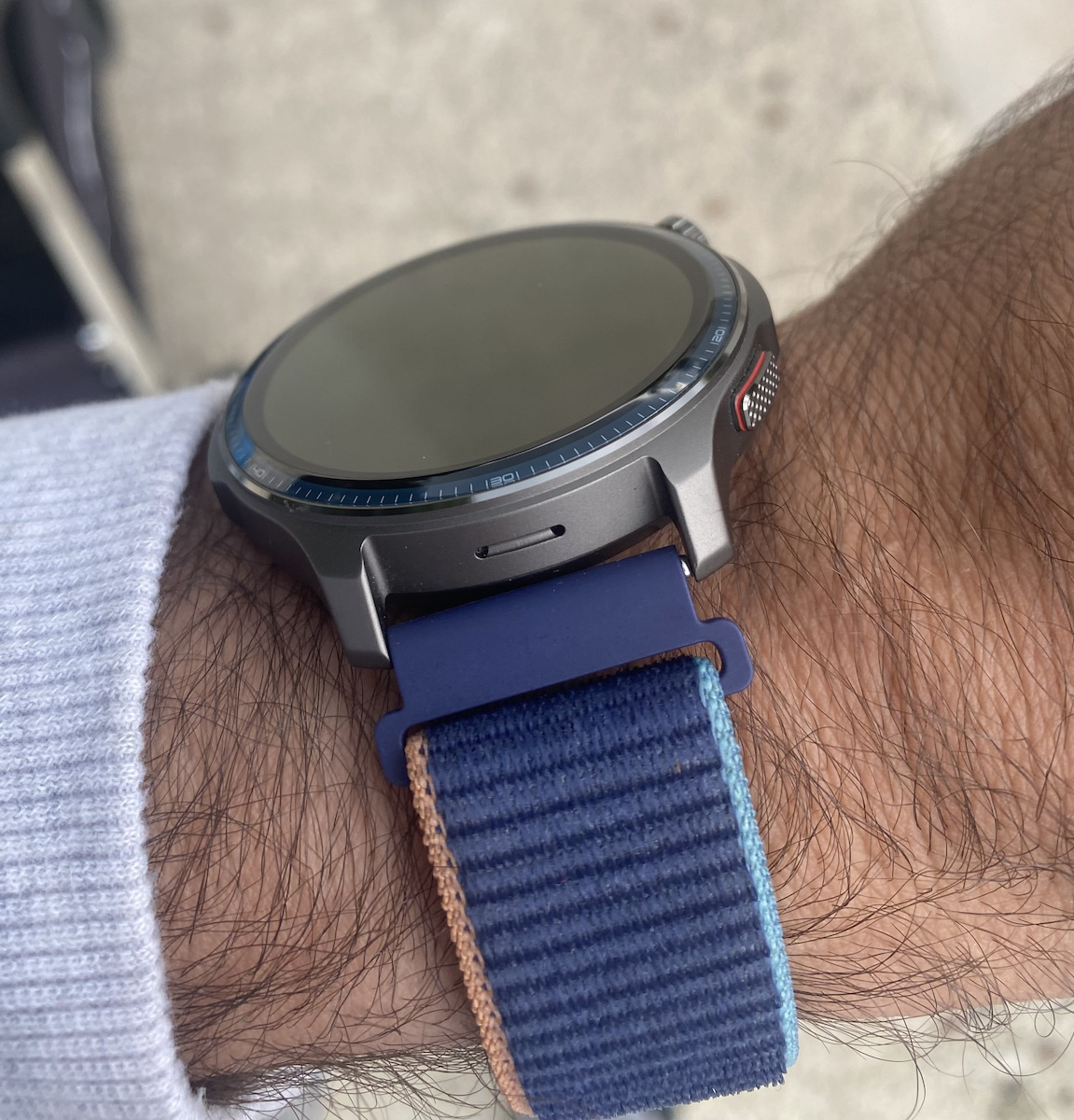 Amazfit Balance 2 47mm Wasserdicht Smartwatch mit Pulsmesser (Schwarz)